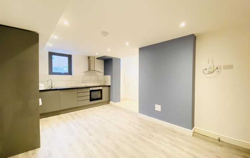 147 Carlton Road, St Anns, Nottingham - Image 1